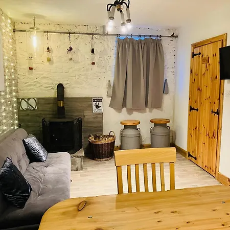 The Cuddly Cow Cosy Barn Campview Farm *